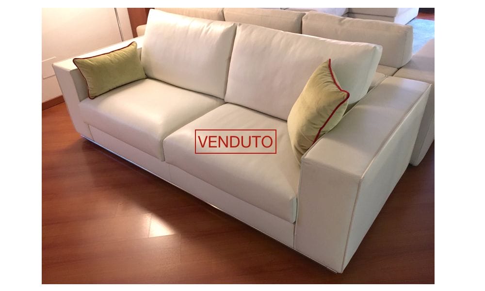 Offerta divano in pelle con chaise-longue Qualità Pieno Fiore