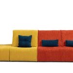Nuovo divano letto contemporaneo dal design attuale e di tendenza Bangkok. Disponibile ad angolo, con poltrone e pouf colorati per un living room moderno.