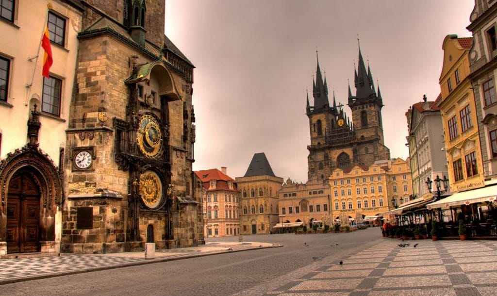 Piazza Dell'orologio Praga
