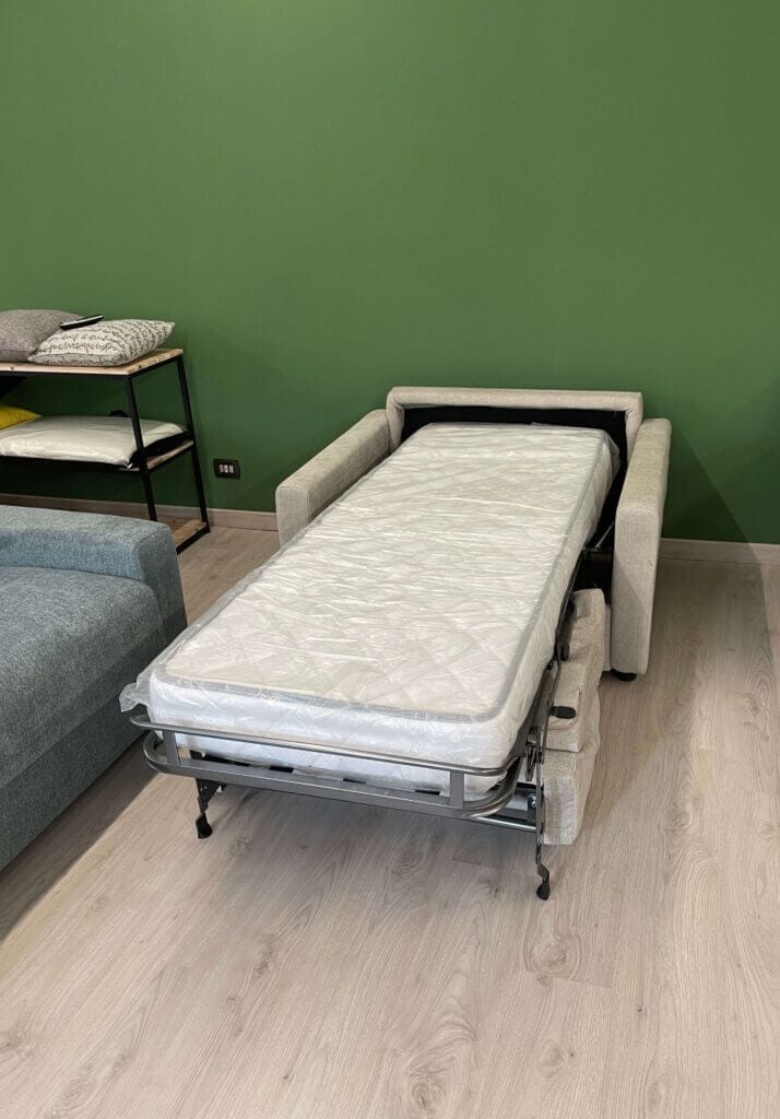 Poltrona Letto Oslo Con Materasso Alto 18 Pronta Consegna Tino Mariani