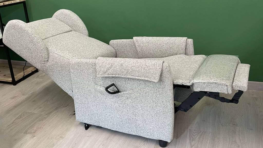 Poltroncina Per Anziani Easy Larga 60 Cm Tino Mariani